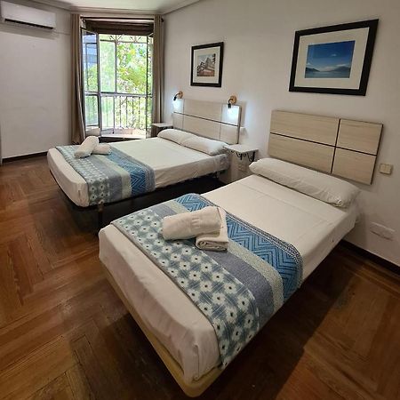 Hostal Santa Barbara Мадрид Экстерьер фото