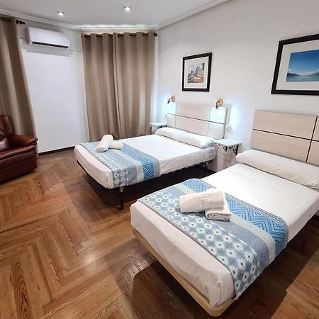Hostal Santa Barbara Мадрид Экстерьер фото