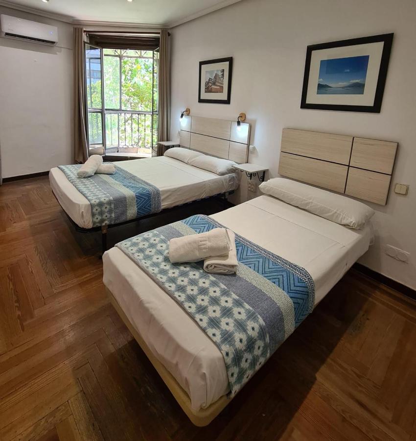 Hostal Santa Barbara Мадрид Экстерьер фото