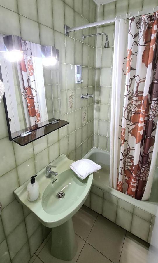 Hostal Santa Barbara Мадрид Экстерьер фото
